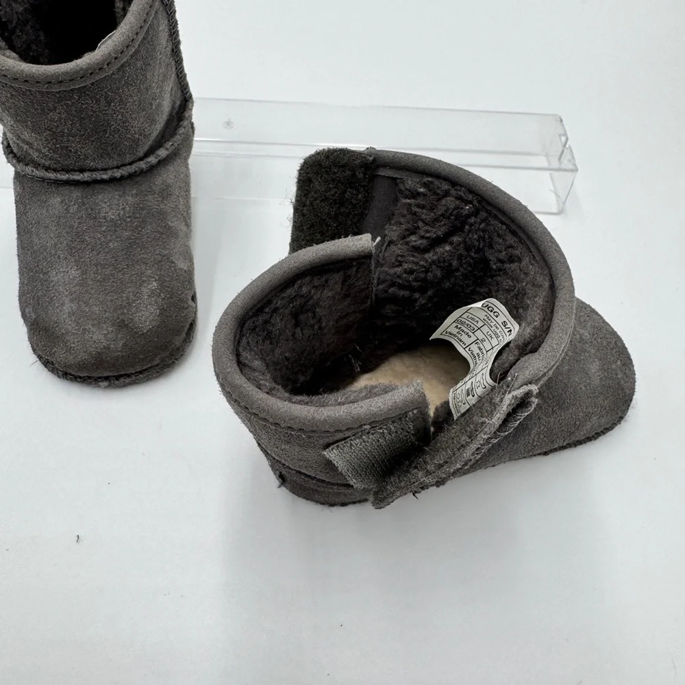 UGG Cozy Suede Gray Baby Booties Size 02/03